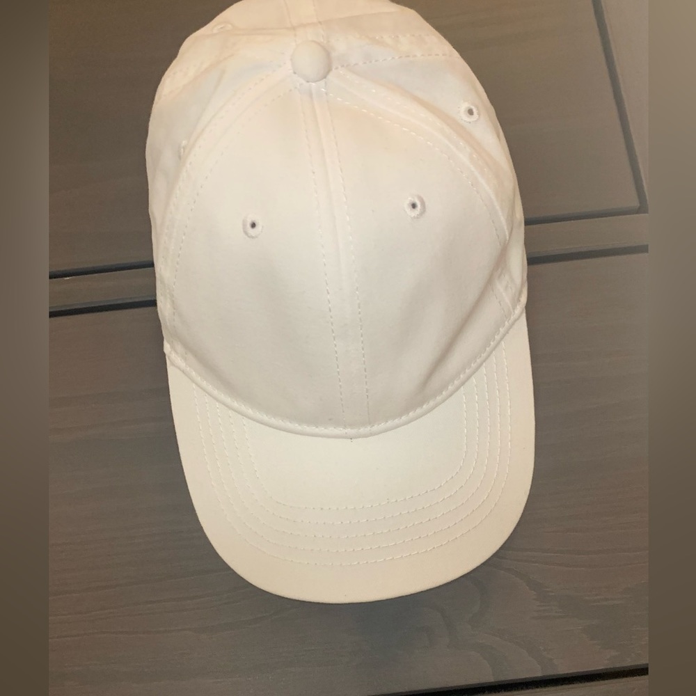 Plain White Hat